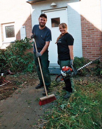 HH42-arbejde Peter og Charlotte viser et resultat af deres arbejde
