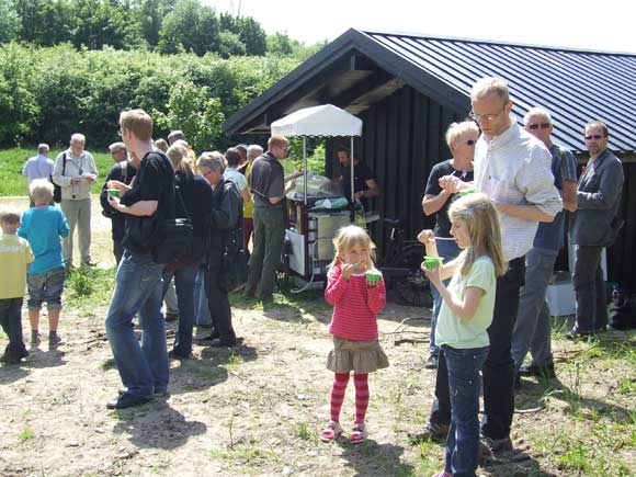 Arkivfoto af Ulrik Ricco Hansen: Fra indvielse af Hasle Bakker 2009 Arkivfoto af Ulrik Ricco Hansen: Fra indvielse af Hasle Bakker 2009