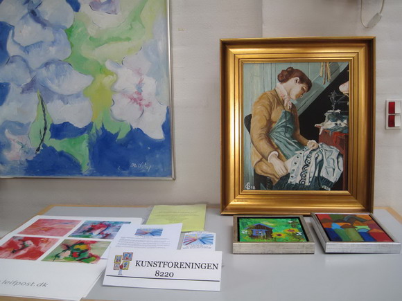 Kunstforeningen 8220, vil gerne have flere medlemmer. Der udloddes kunst 1 gang om året og et medlemskab koster kr. 400 pr. år Hvis du vil være medlem – kontakt Jytte Overgaard tlf. 86 25 90 03 Kunstforeningen 8220, vil gerne have flere medlemmer. Der udloddes kunst 1 gang om året og et medlemskab koster kr. 400 pr. år Hvis du vil være medlem – kontakt Jytte Overgaard tlf. 86 25 90 03