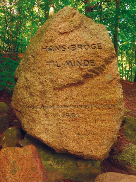 Mindestenen i Hans Broges Bakker. Mindestenen i Hans Broges Bakker.