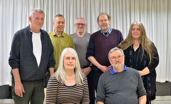 Den samlede bestyrelse forrest fra venstre Helle Hansen og Edvin Juhl. Bagerst fra venstre Rudolf Bay, Mogens Nielsen, Johnny Rasmussen, Peter Iversen og Anette Knight.