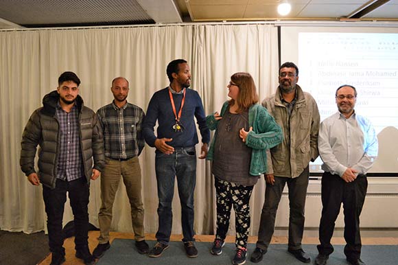 De nyvalgte (fra venstre): Mohamad Ajjawi, Muse Ibrahim Elmi, Abdinasir Jama Mohamed, Elsebeth Frederiksen, Omar Shirwa og Malek El-Batran. Den sidste nyvalgte, Khaled Khan, var forhindret på grund af bryllupsfest i England.