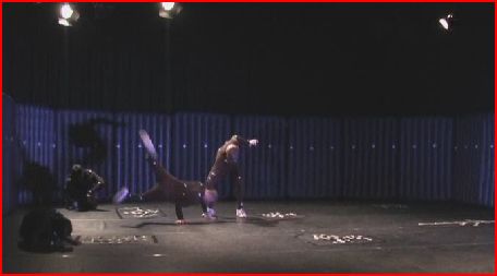 Alle illustrationer er pressefotos fra forestillingen