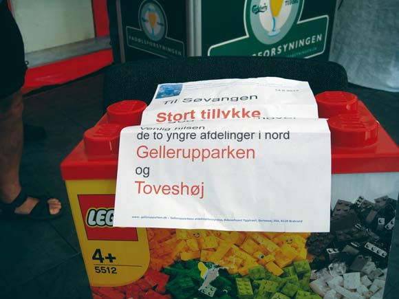 Gave fra afd. 4 og 5 – det var flot Gave fra afd. 4 og 5 – det var flot