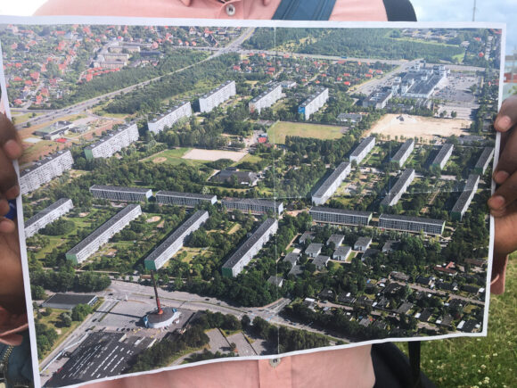 Gellerupparken afleverede et foto af hele afdelingen anno 2011 - med alle 23 originale blokke på.
